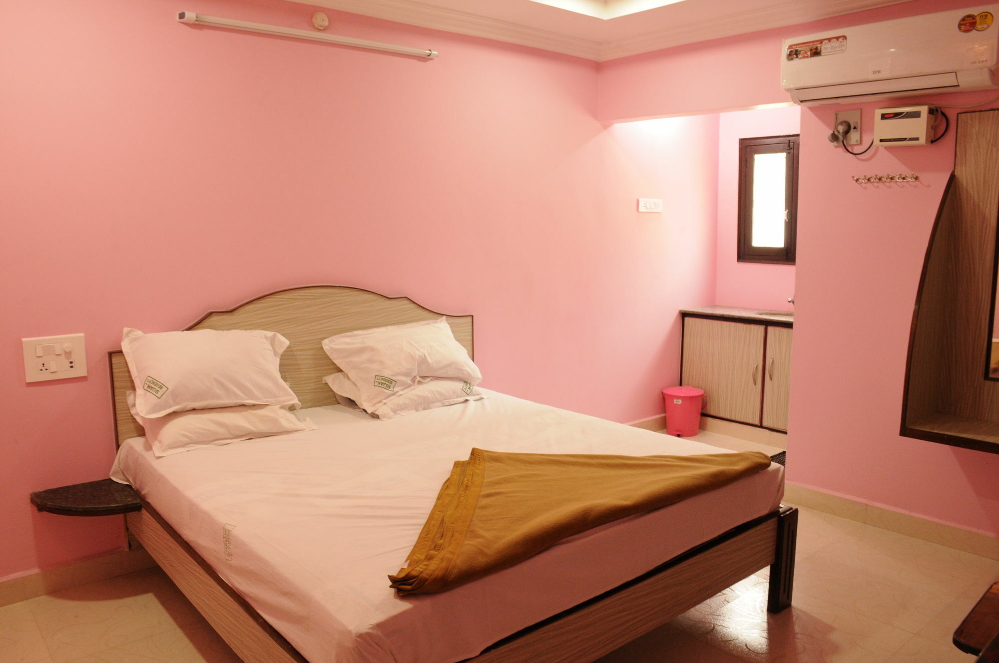 Sujan Residency'S Villa Tirupati Buitenkant foto