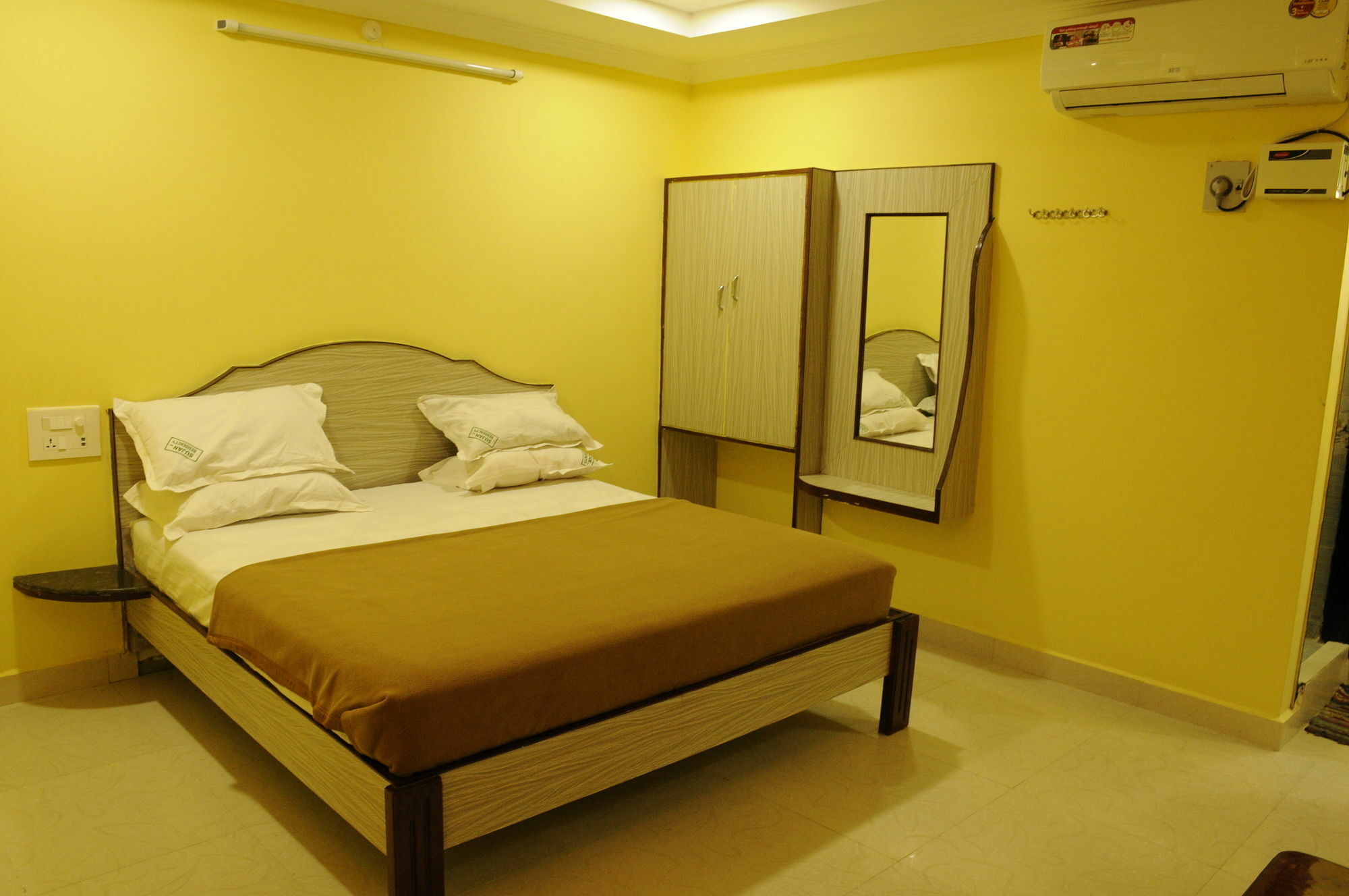 Sujan Residency'S Villa Tirupati Buitenkant foto